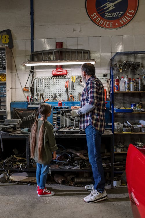 Spring Car Maintenance Checklist: Get Your Vehicle Ready for Warmer Weather