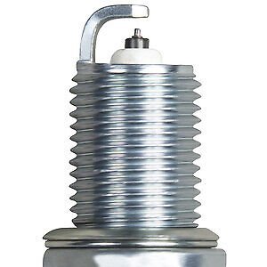 Champion 7546 Double Platinum Spark Plugs RC10PYPB4 - 4 Pack - Image 1